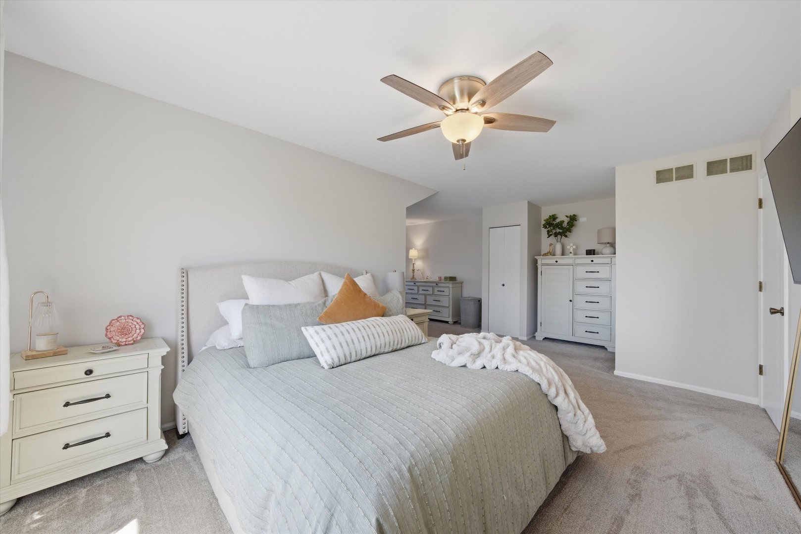 9222 Auburn Court