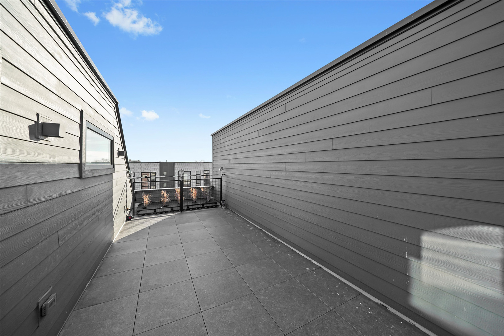 4232 W Belmont Avenue Unit: 3