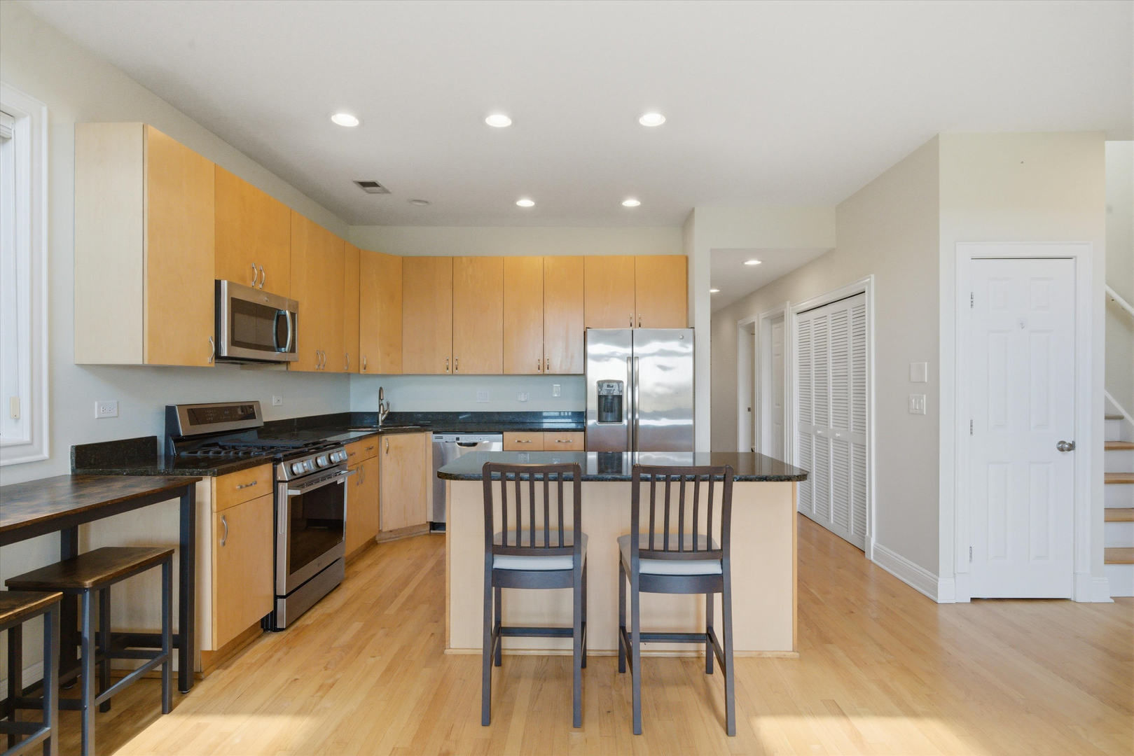 1656 W Augusta Boulevard Unit: 3W