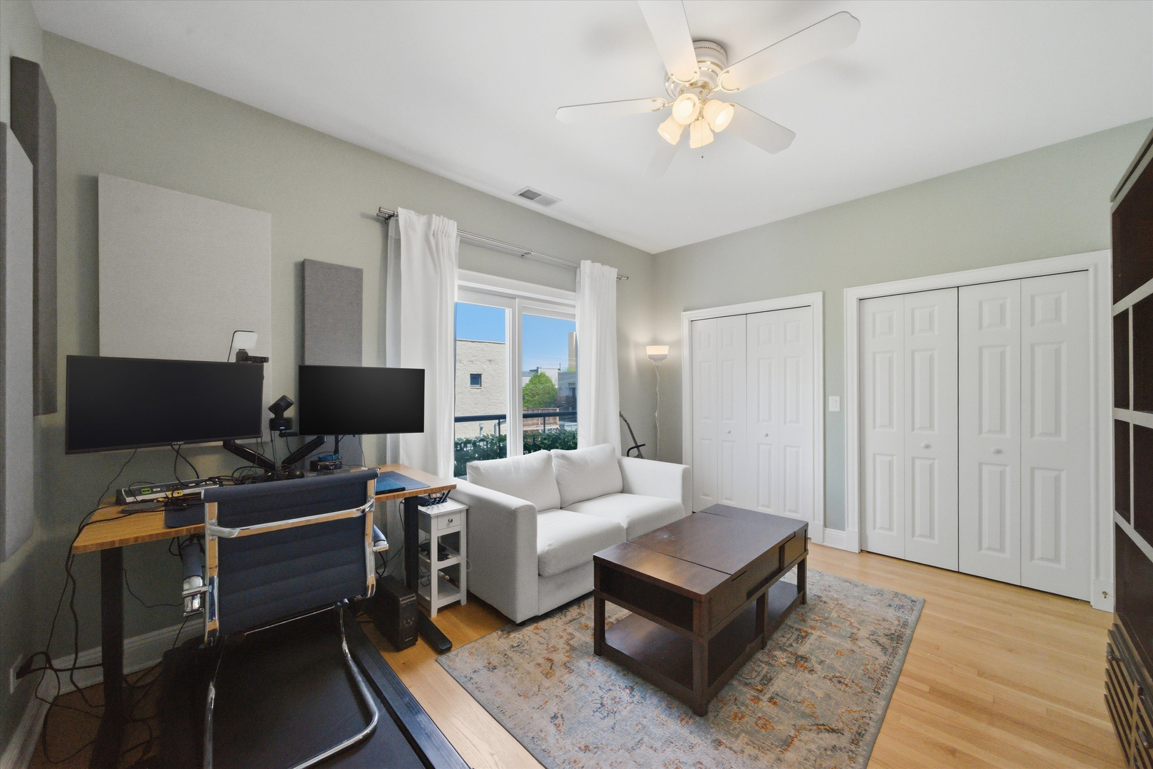 1656 W Augusta Boulevard Unit: 3W