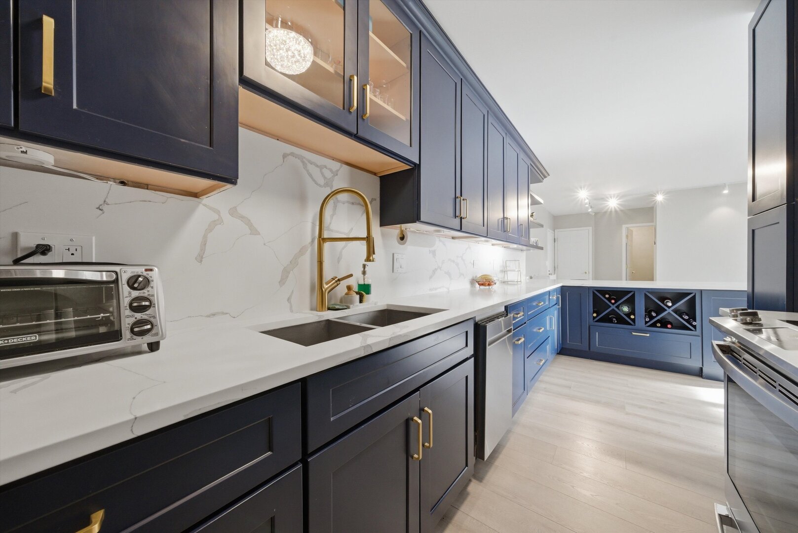 1325 N State Parkway Unit: 18D