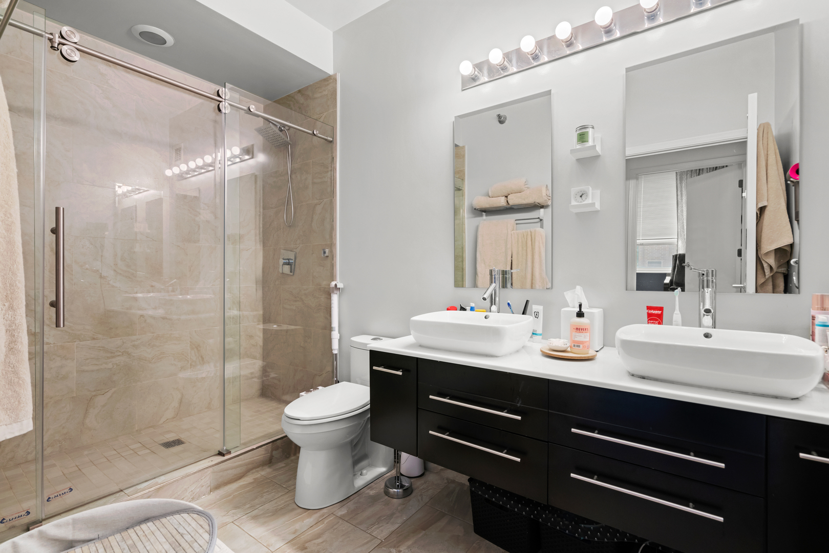 421 W Huron Street Unit: 1009