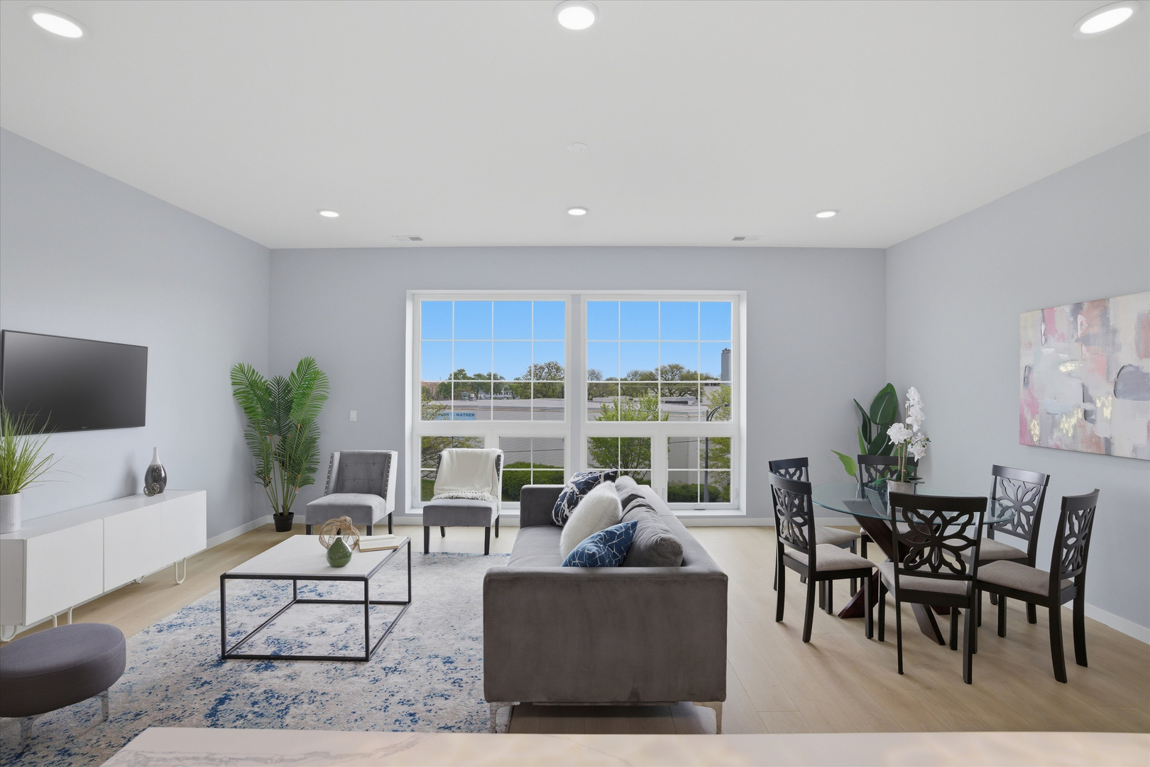 5830 N Lincoln Avenue Unit: 3S