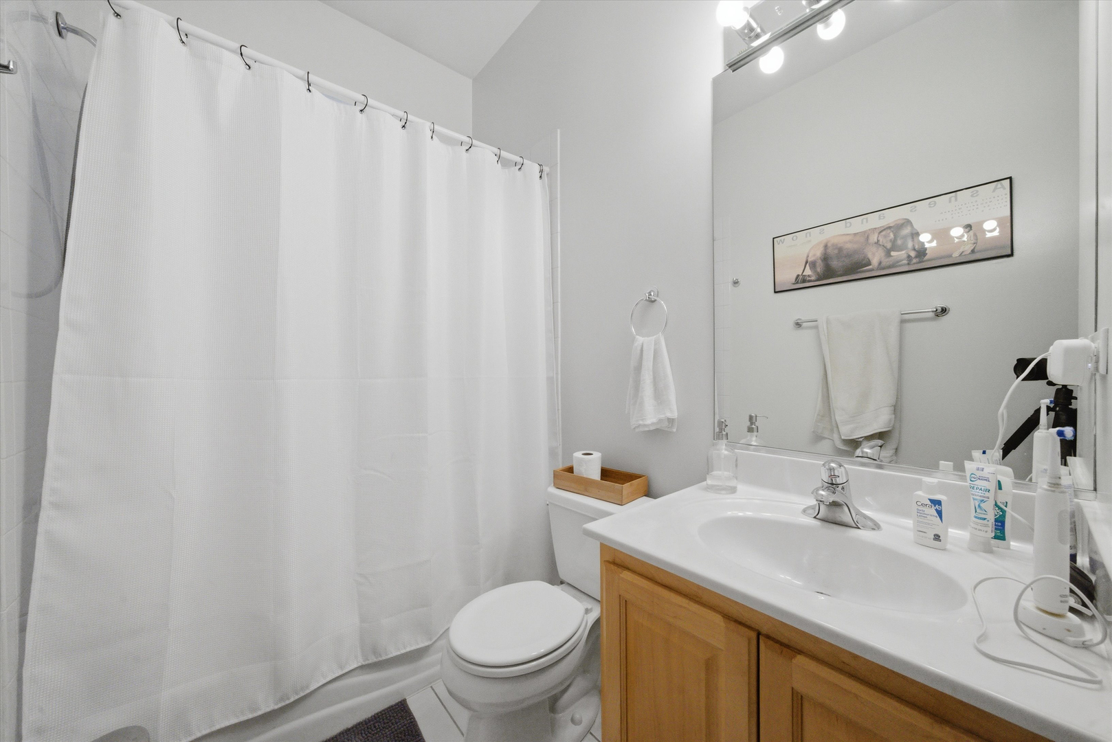 2416 W THOMAS Street Unit: 2