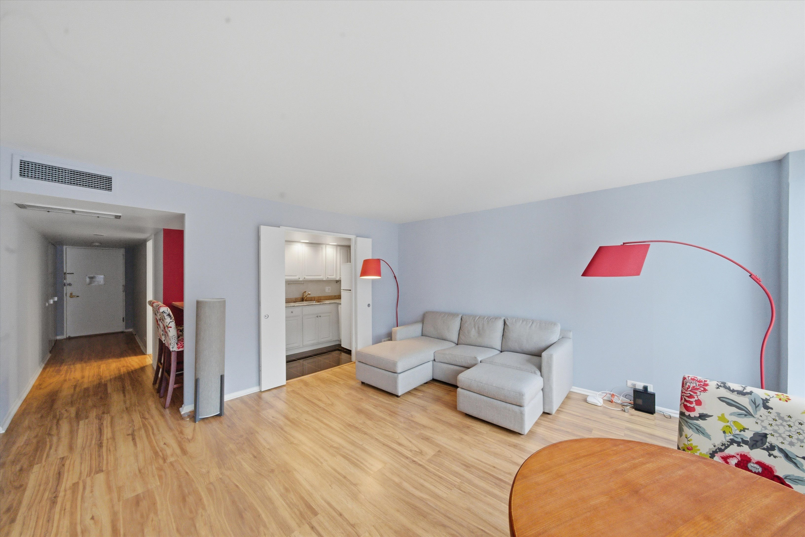 260 E Chestnut Street Unit: 2306