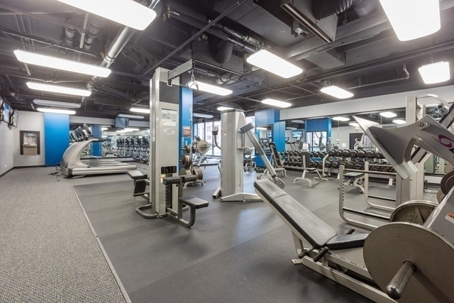 10 E ONTARIO Street Unit: 2507