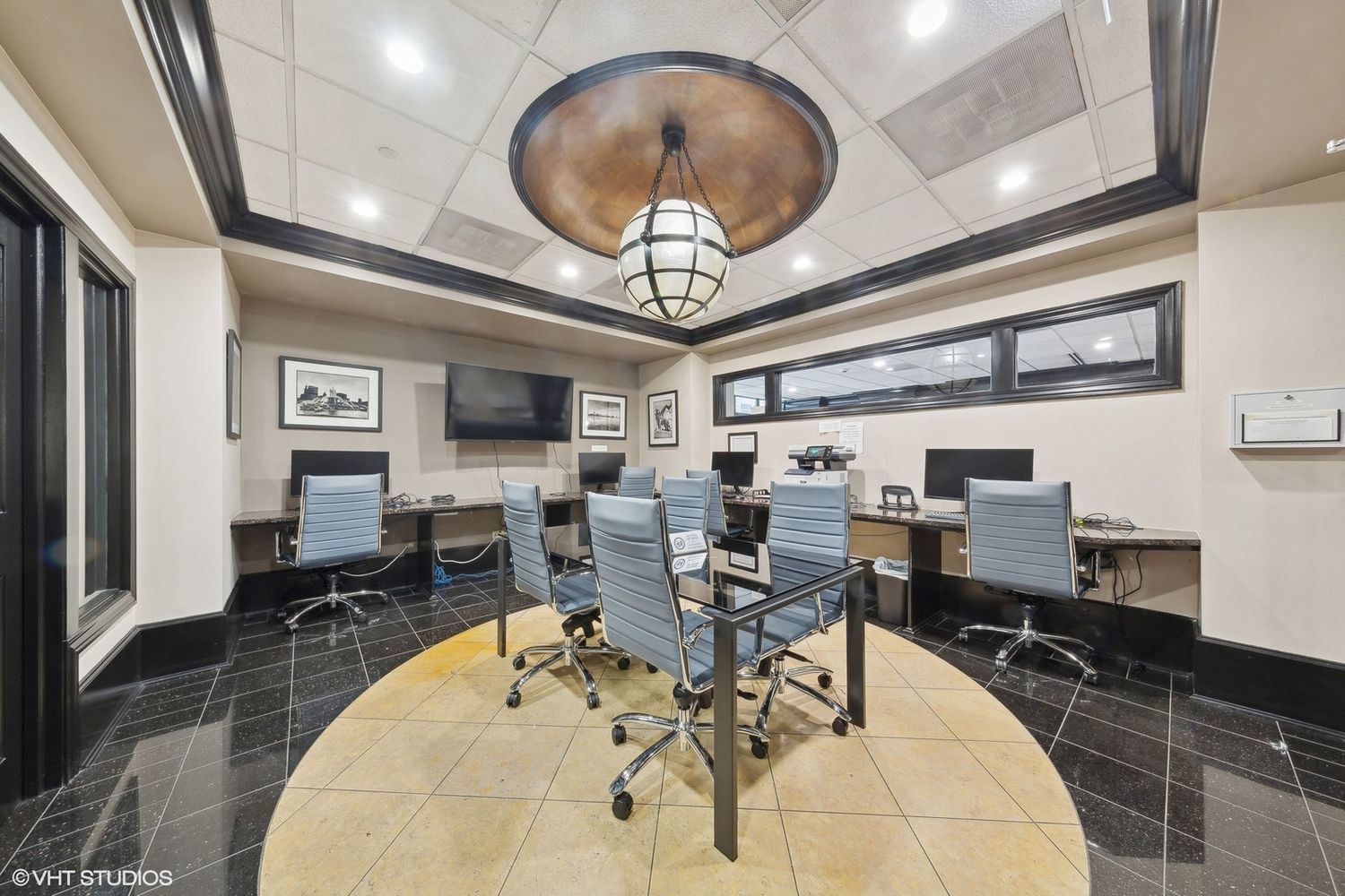 10 E ONTARIO Street Unit: 2507