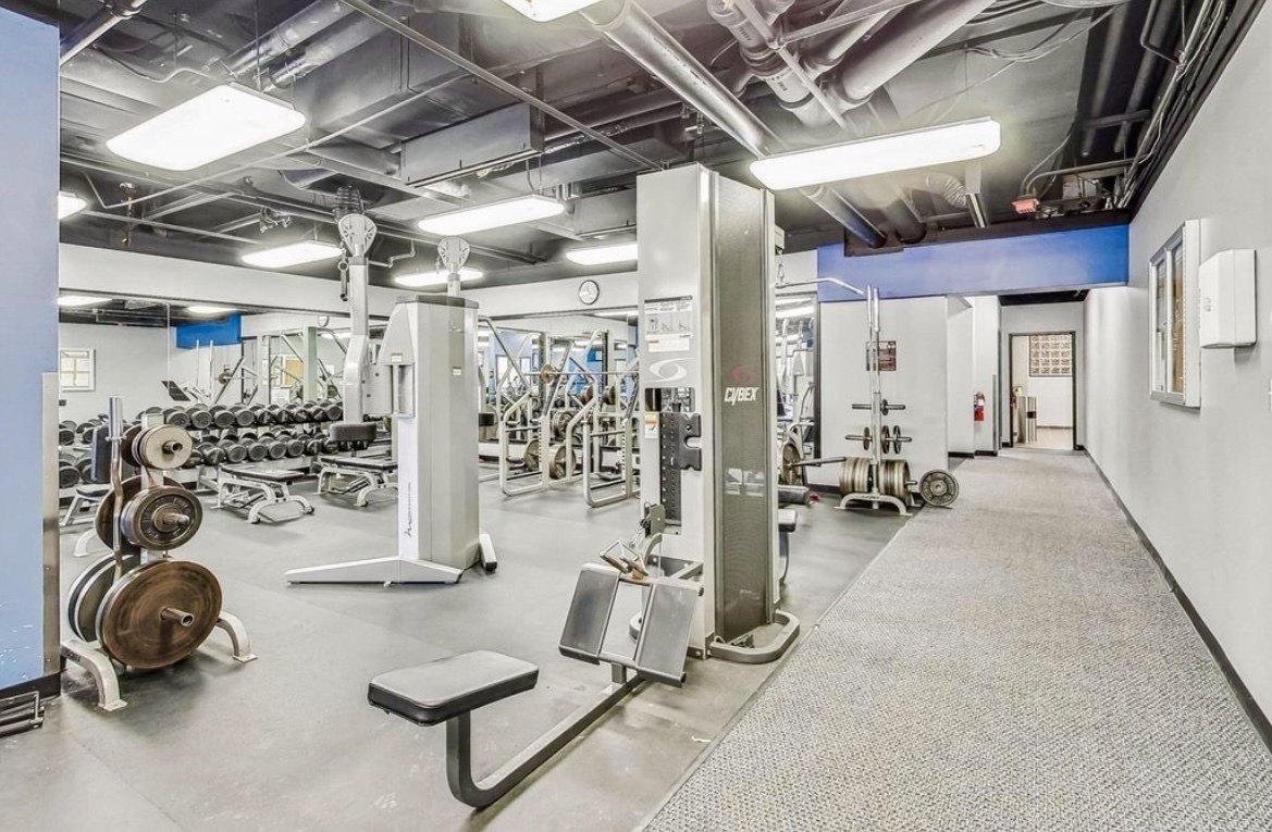 10 E ONTARIO Street Unit: 2507