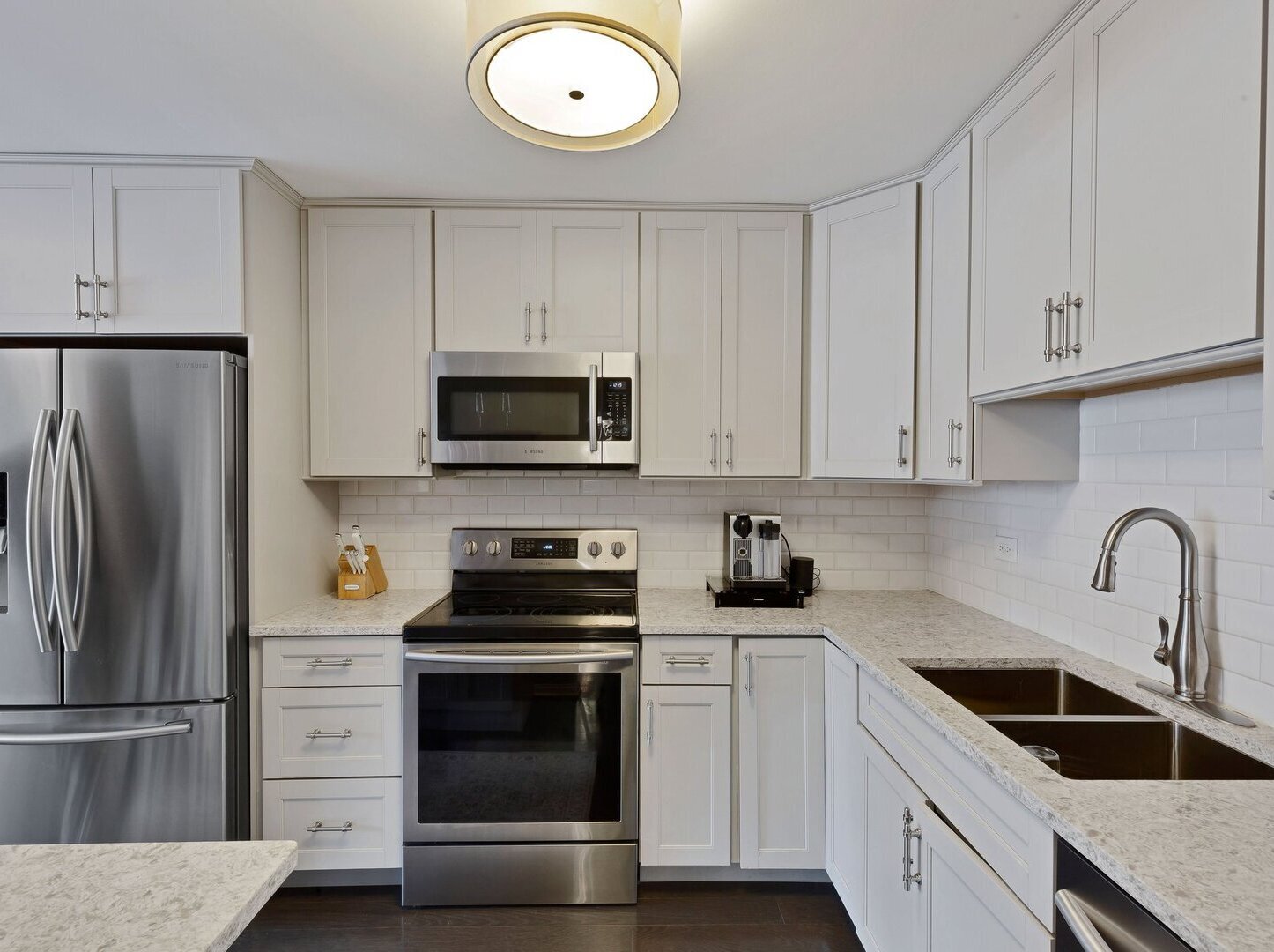 1555 N Sandburg Terrace Unit: 310K