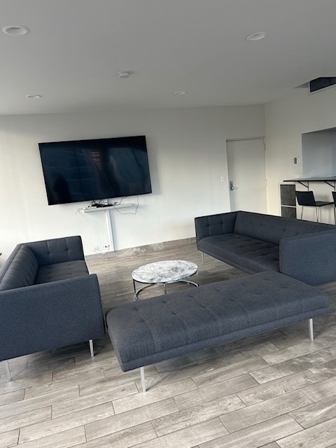 222 E Pearson Street Unit: 1205
