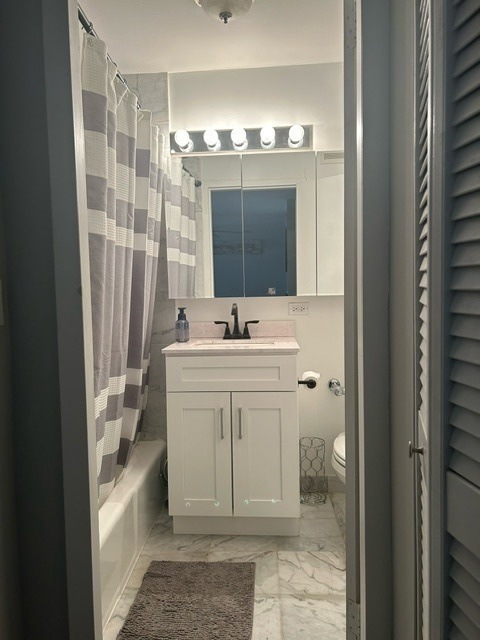 222 E Pearson Street Unit: 1205