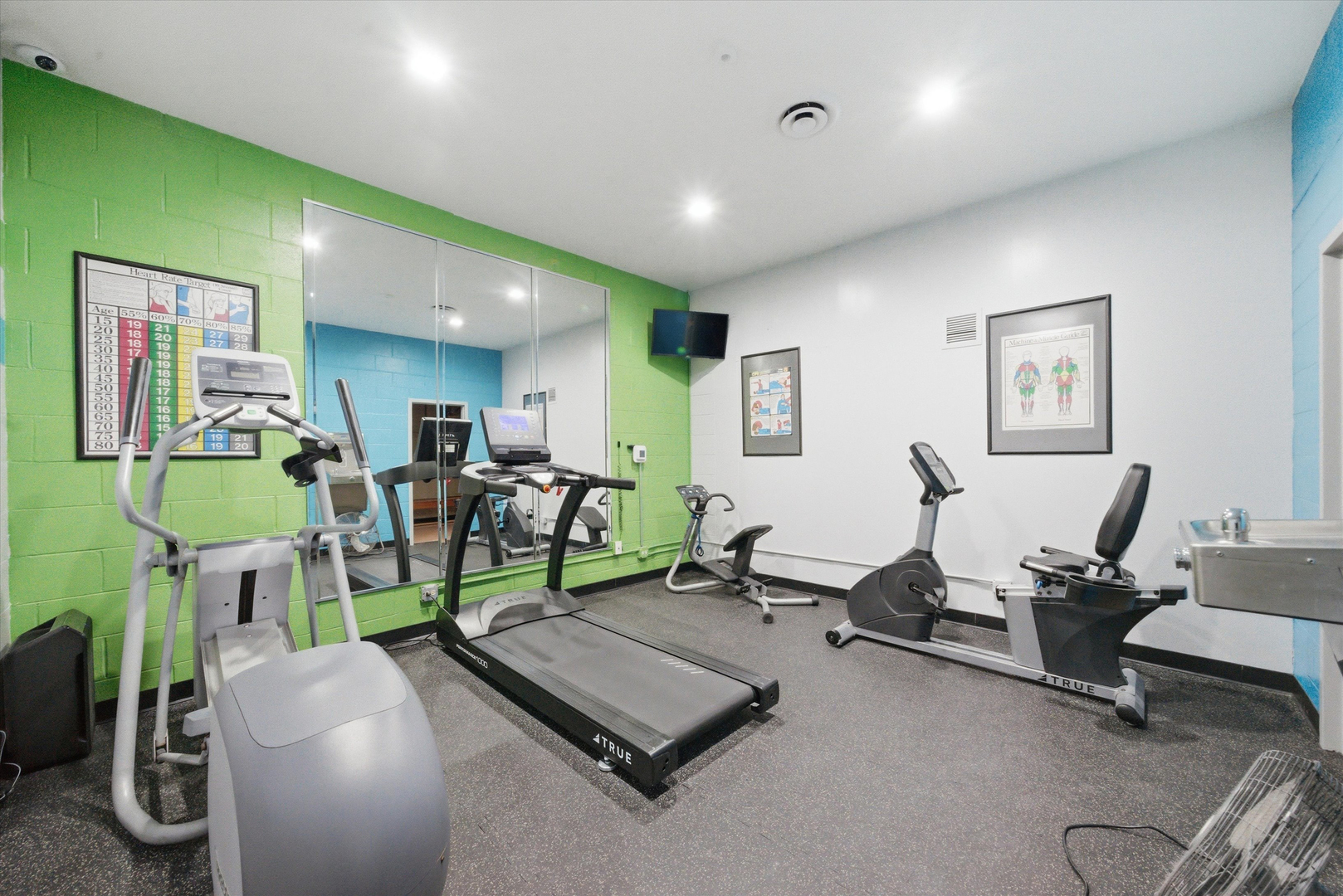 6325 N Sheridan Road Unit: 1808