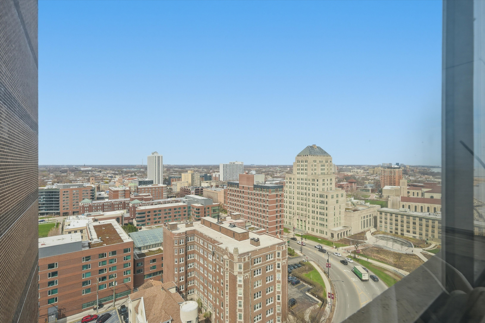 6325 N Sheridan Road Unit: 1808