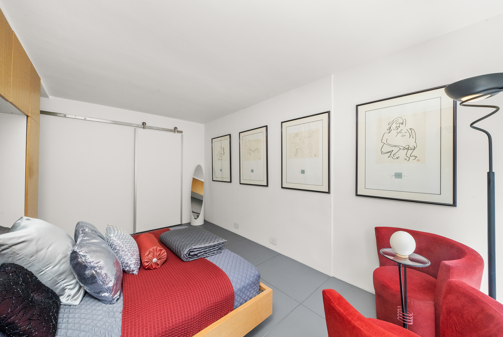 860 N Lake Shore Drive Unit: 8L