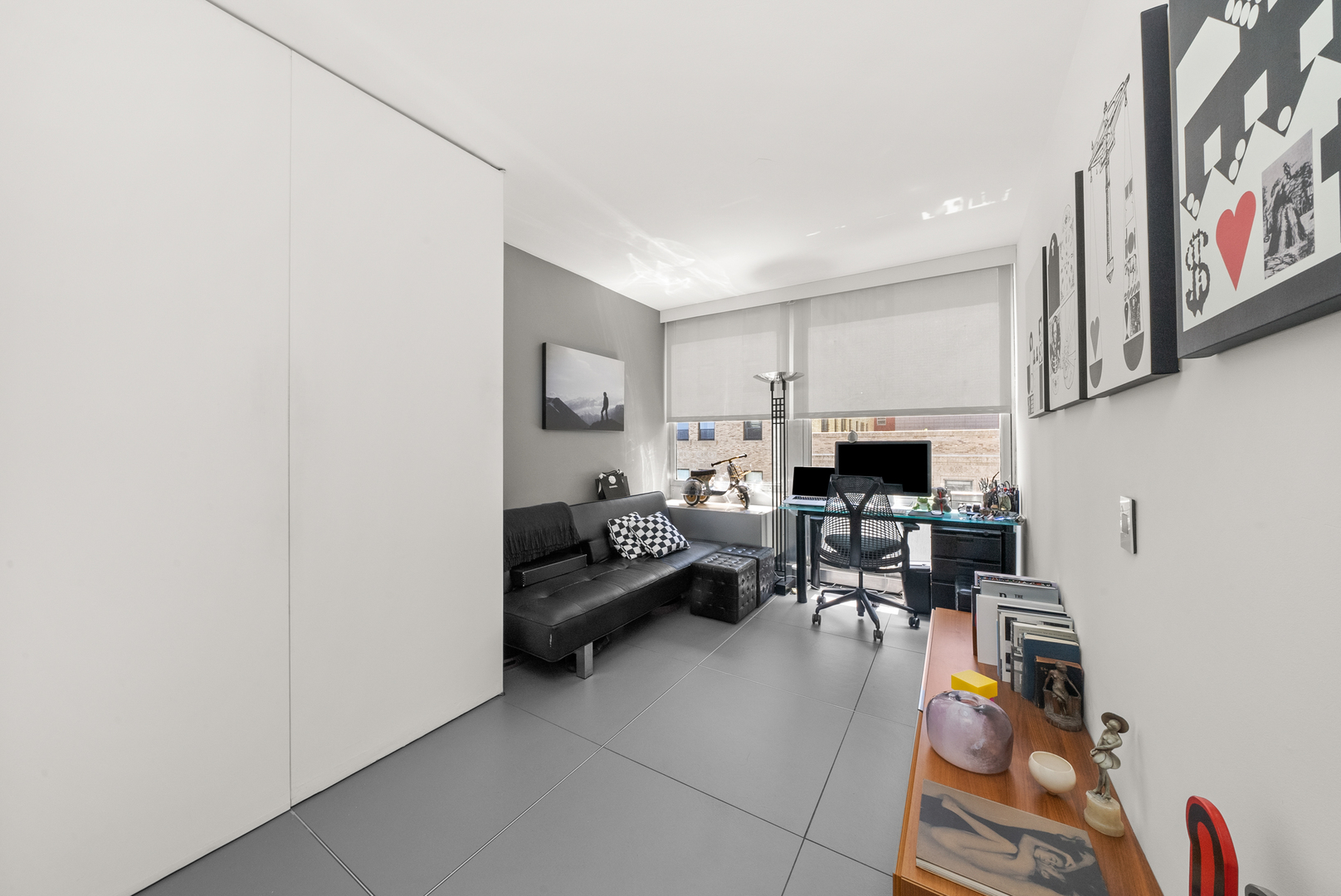 860 N Lake Shore Drive Unit: 8L
