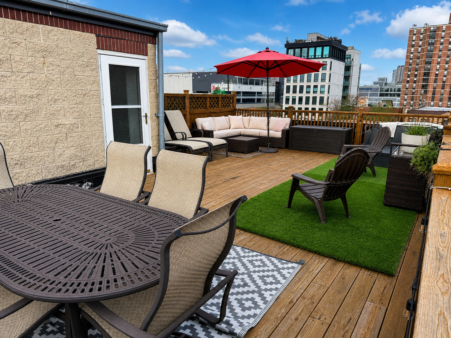 540 W Oakdale Avenue Unit: 4E