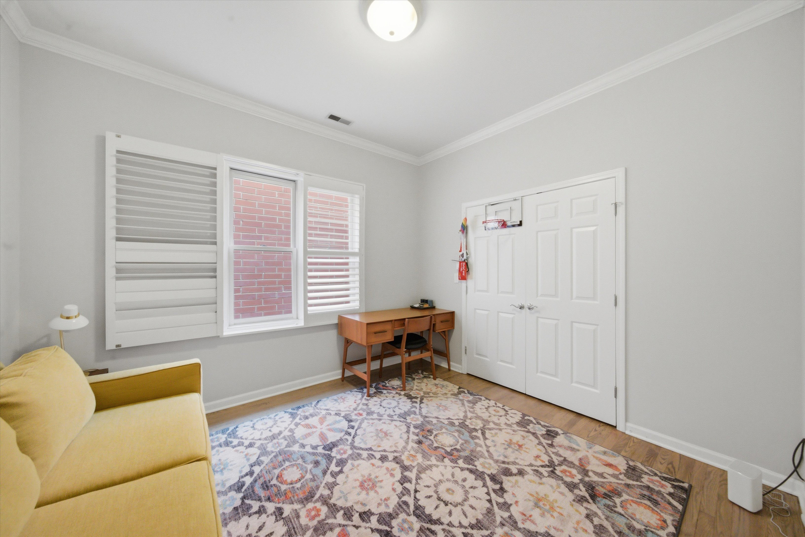 540 W Oakdale Avenue Unit: 4E
