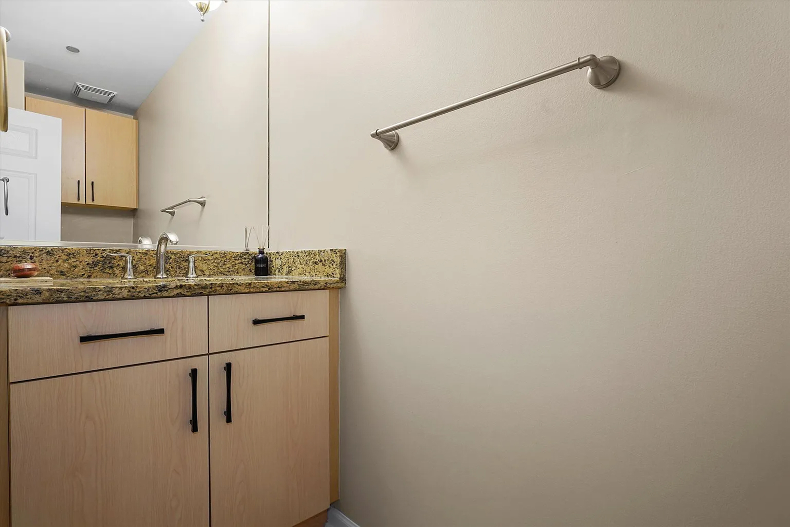 33 W Huron Street Unit: 413