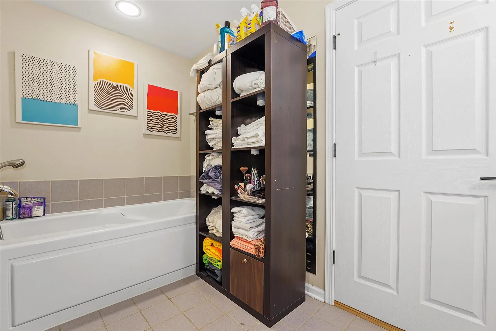 33 W Huron Street Unit: 413