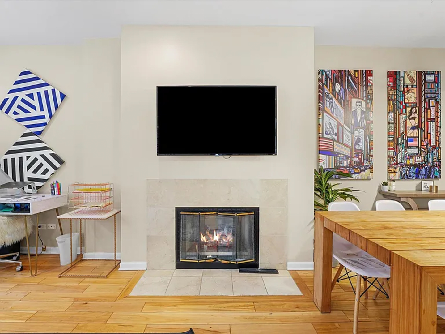 33 W Huron Street Unit: 413