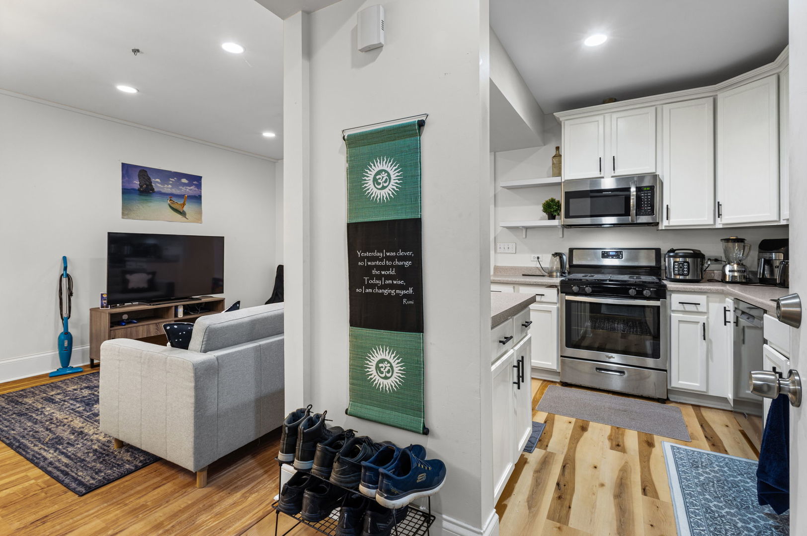 2642 N Talman Avenue Unit: 1A