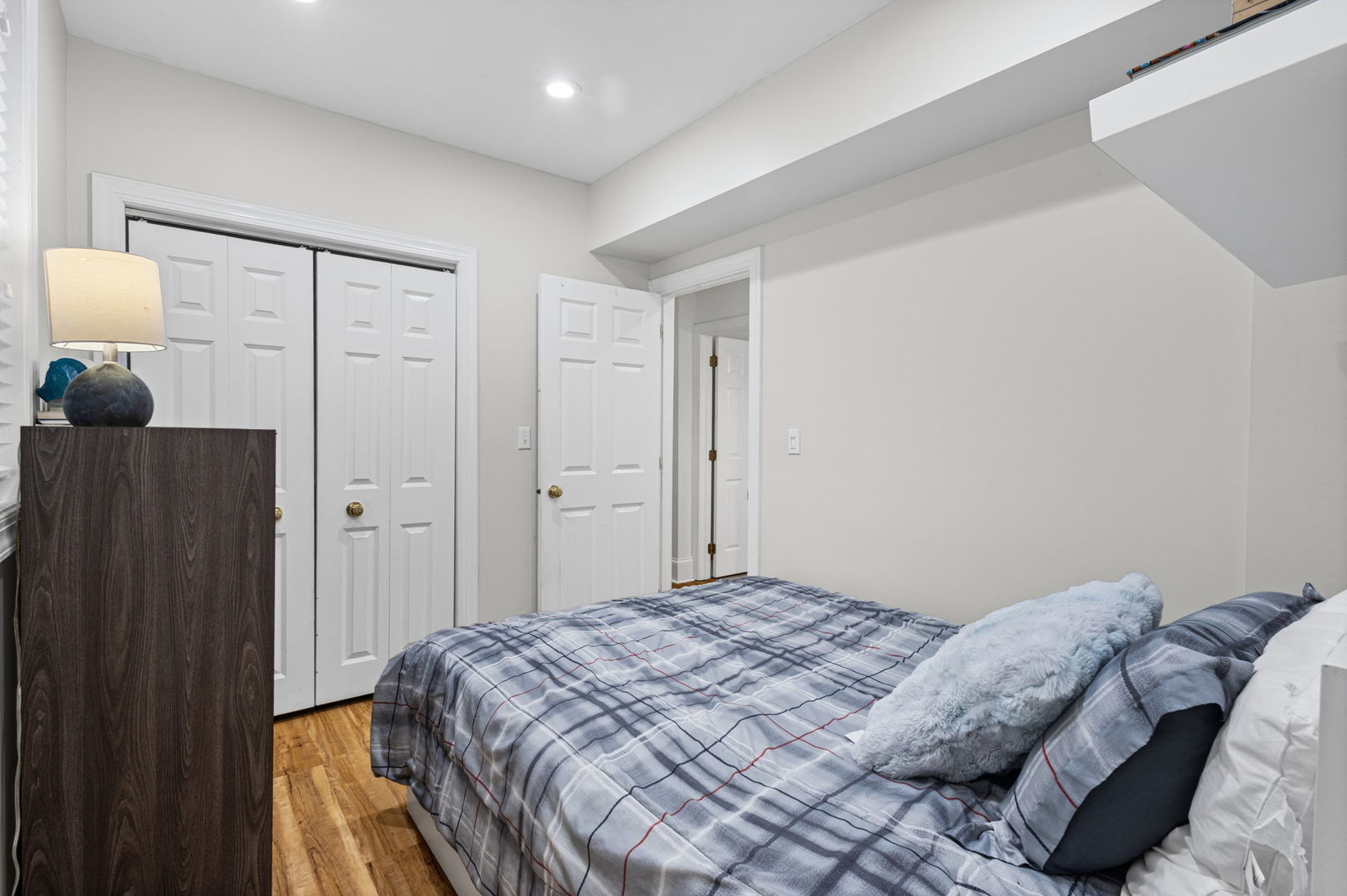 2642 N Talman Avenue Unit: 1A