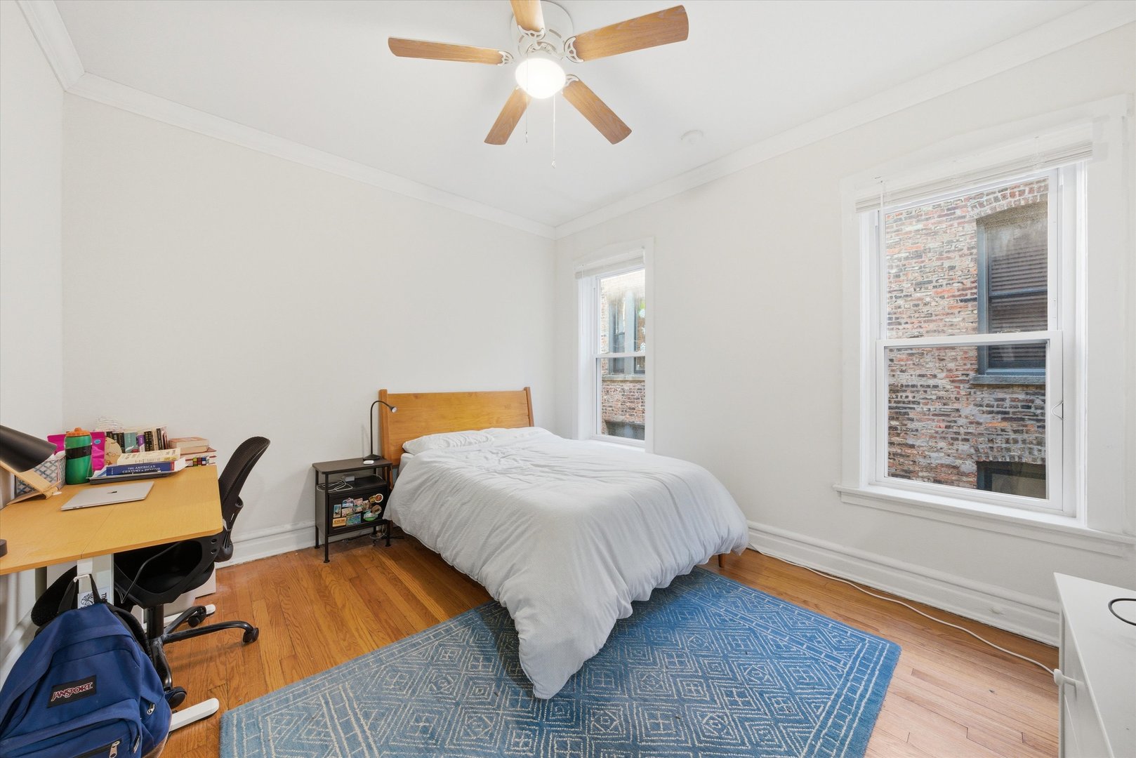 5210 S Ingleside Avenue Unit: 2