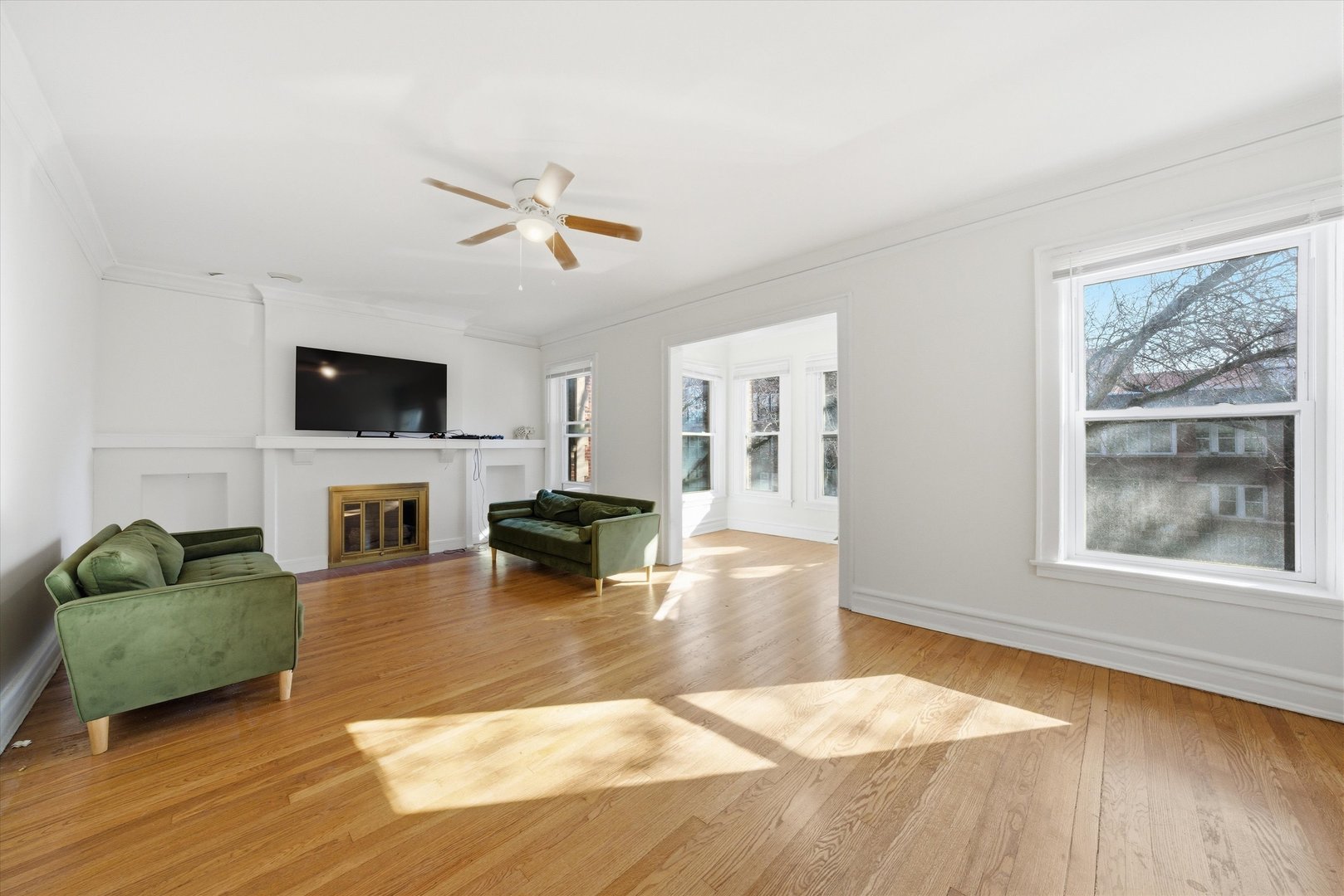 5210 S Ingleside Avenue Unit: 2