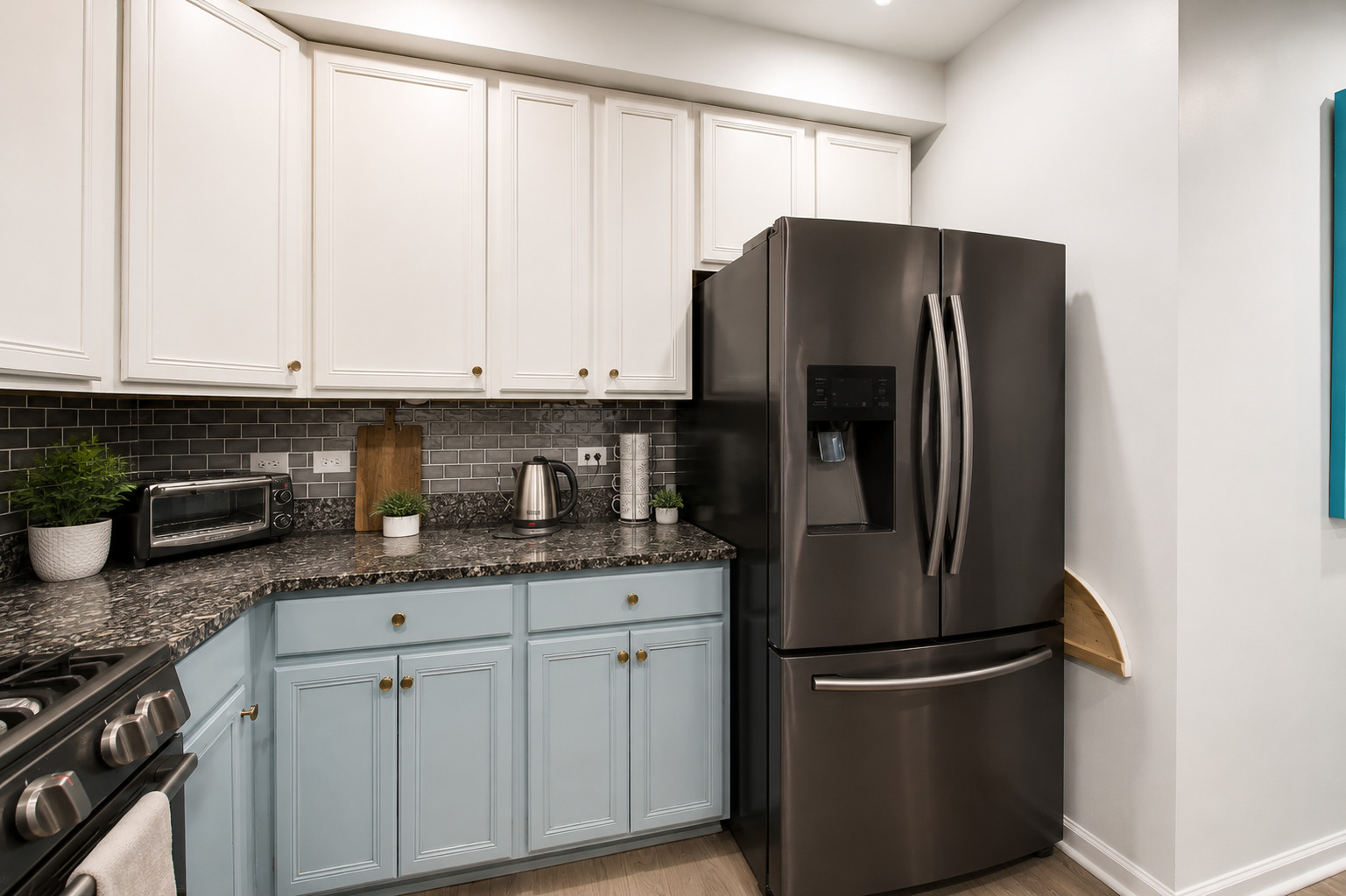 924 W Wolfram Street Unit: 1