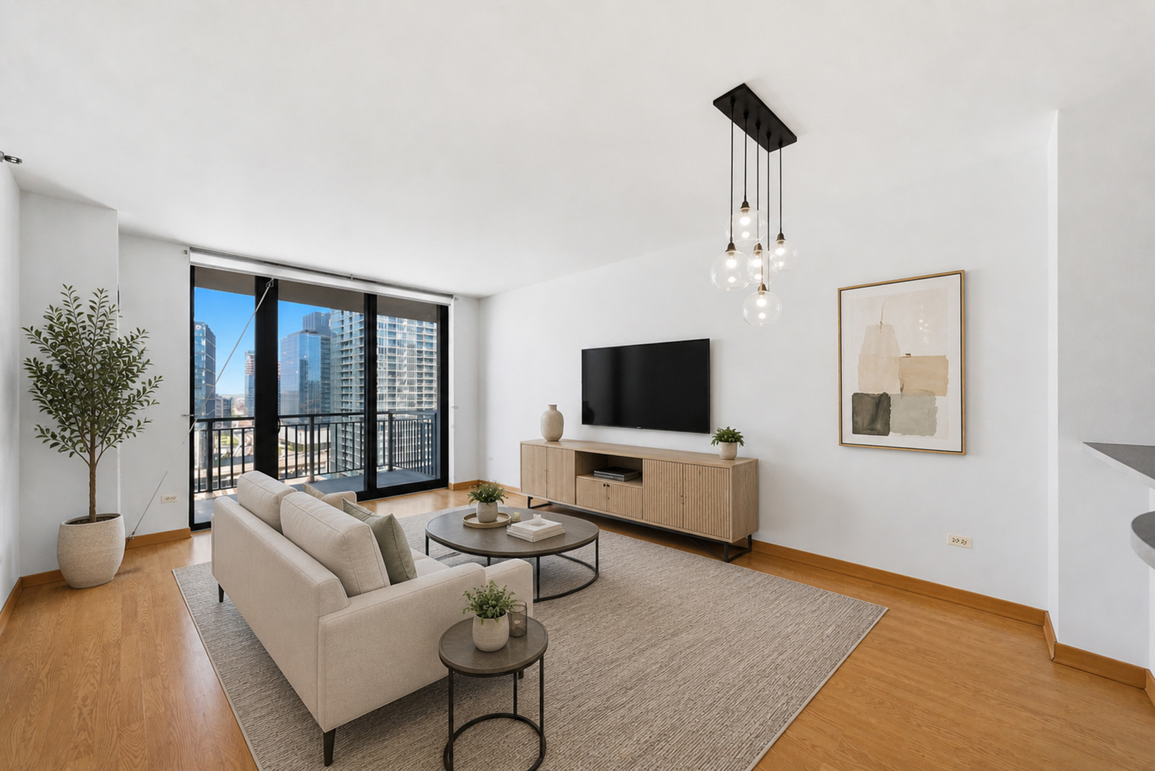 330 N Jefferson Street Unit: 1606