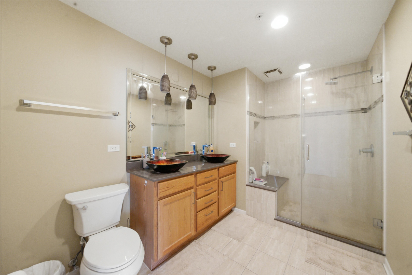 1717 S Prairie Avenue Unit: 2207