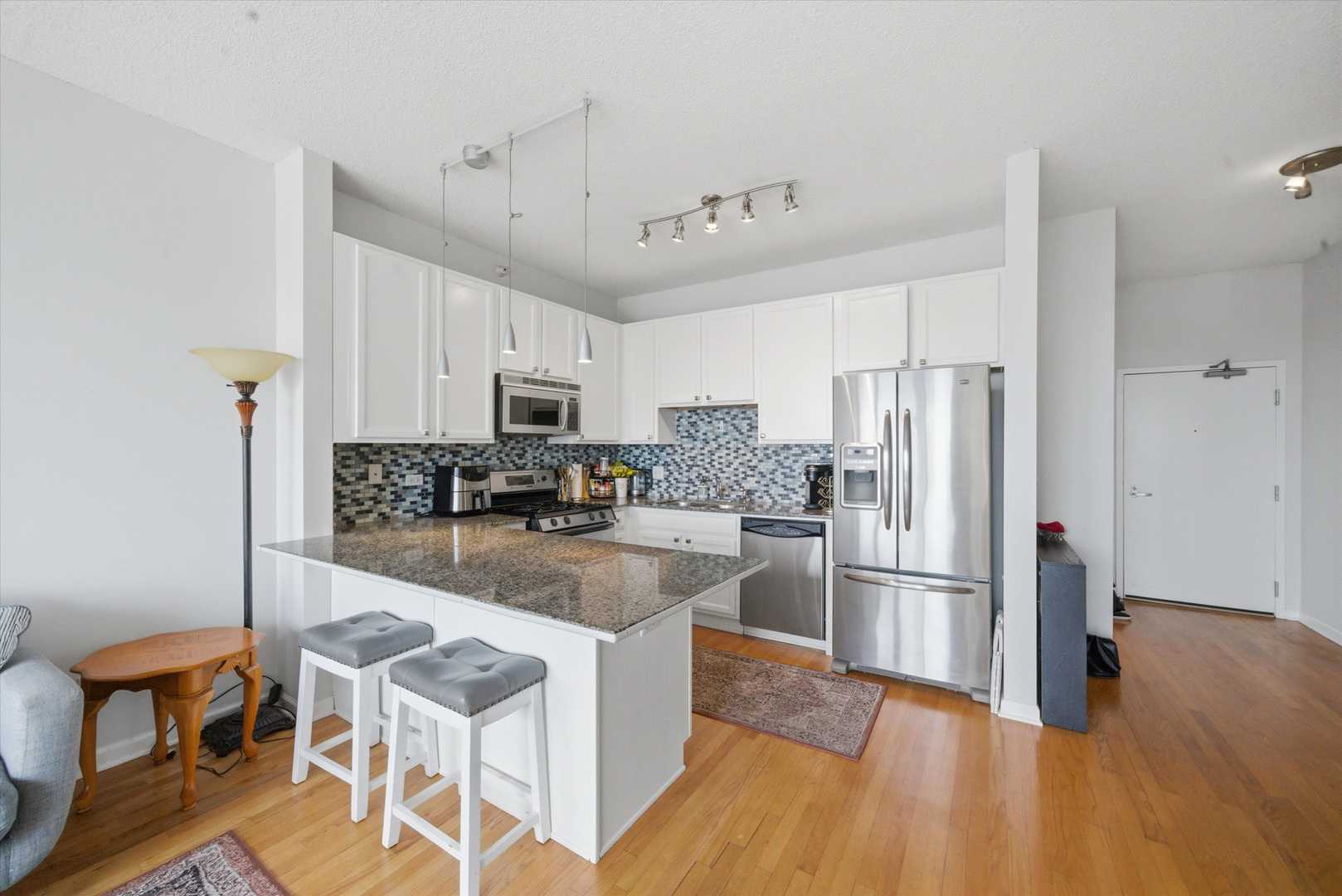 1717 S Prairie Avenue Unit: 2207