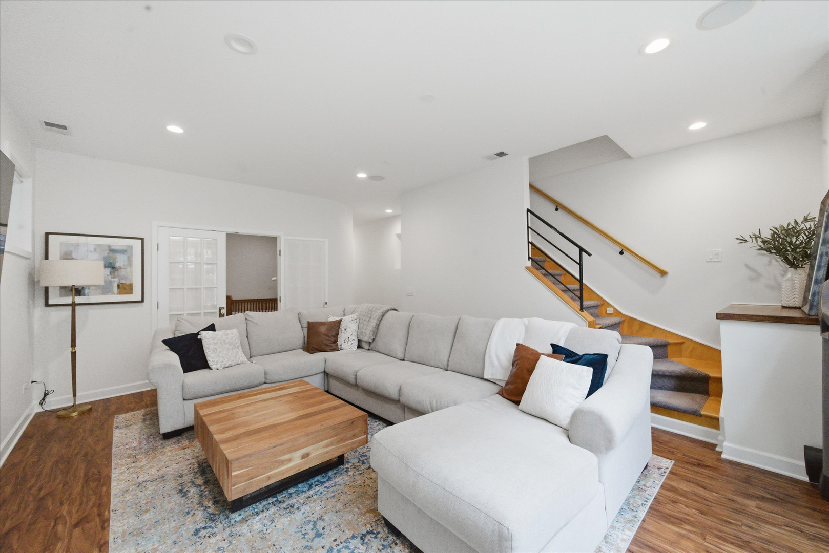 823 N Marshfield Avenue Unit: 1
