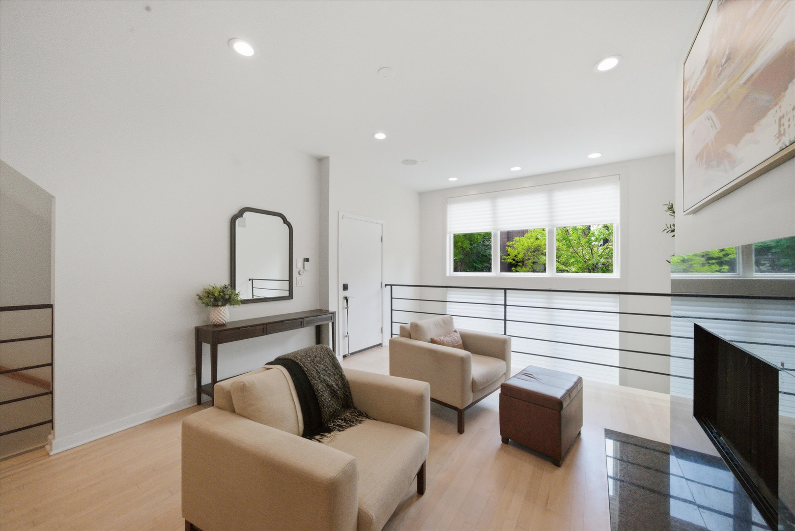 823 N Marshfield Avenue Unit: 1