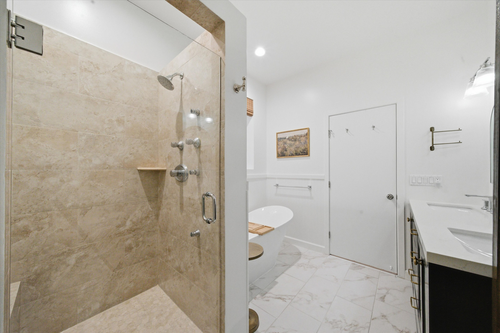 823 N Marshfield Avenue Unit: 1