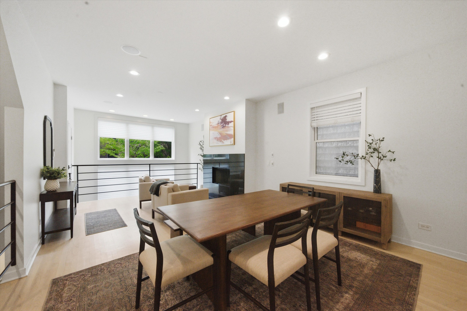 823 N Marshfield Avenue Unit: 1