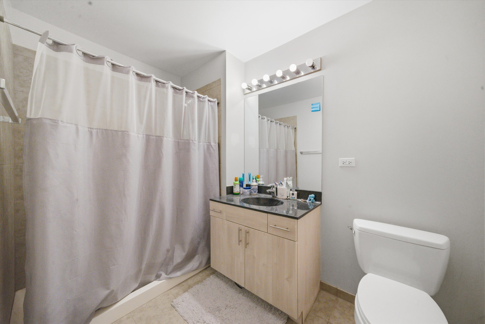 235 W Van Buren Street Unit: 2615