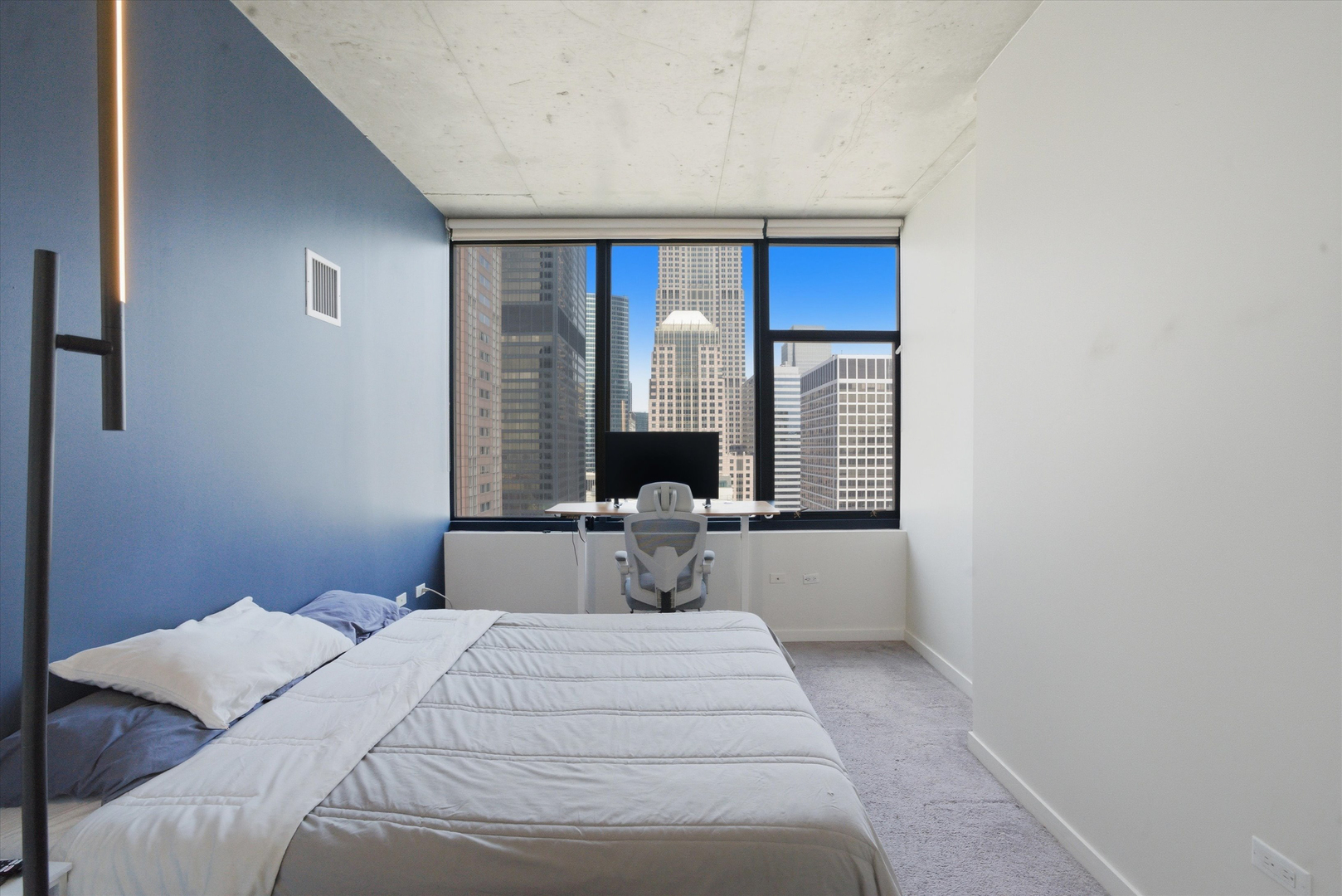 235 W Van Buren Street Unit: 2615