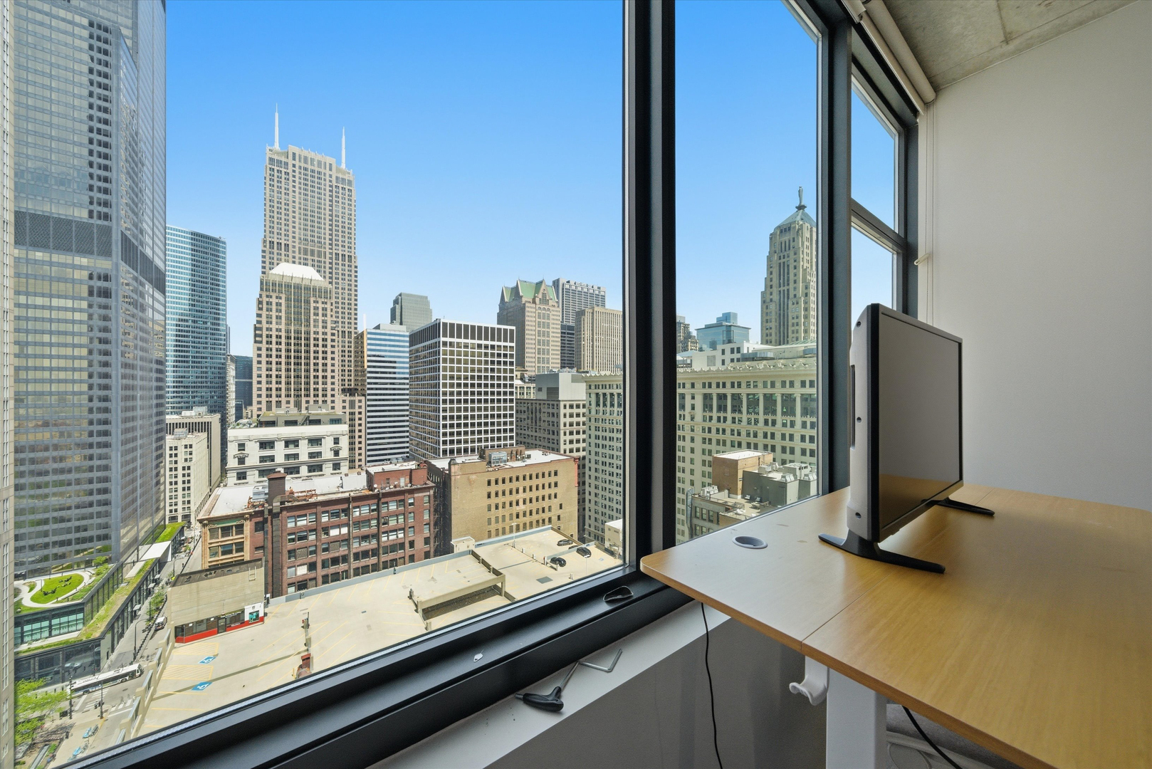 235 W Van Buren Street Unit: 2615