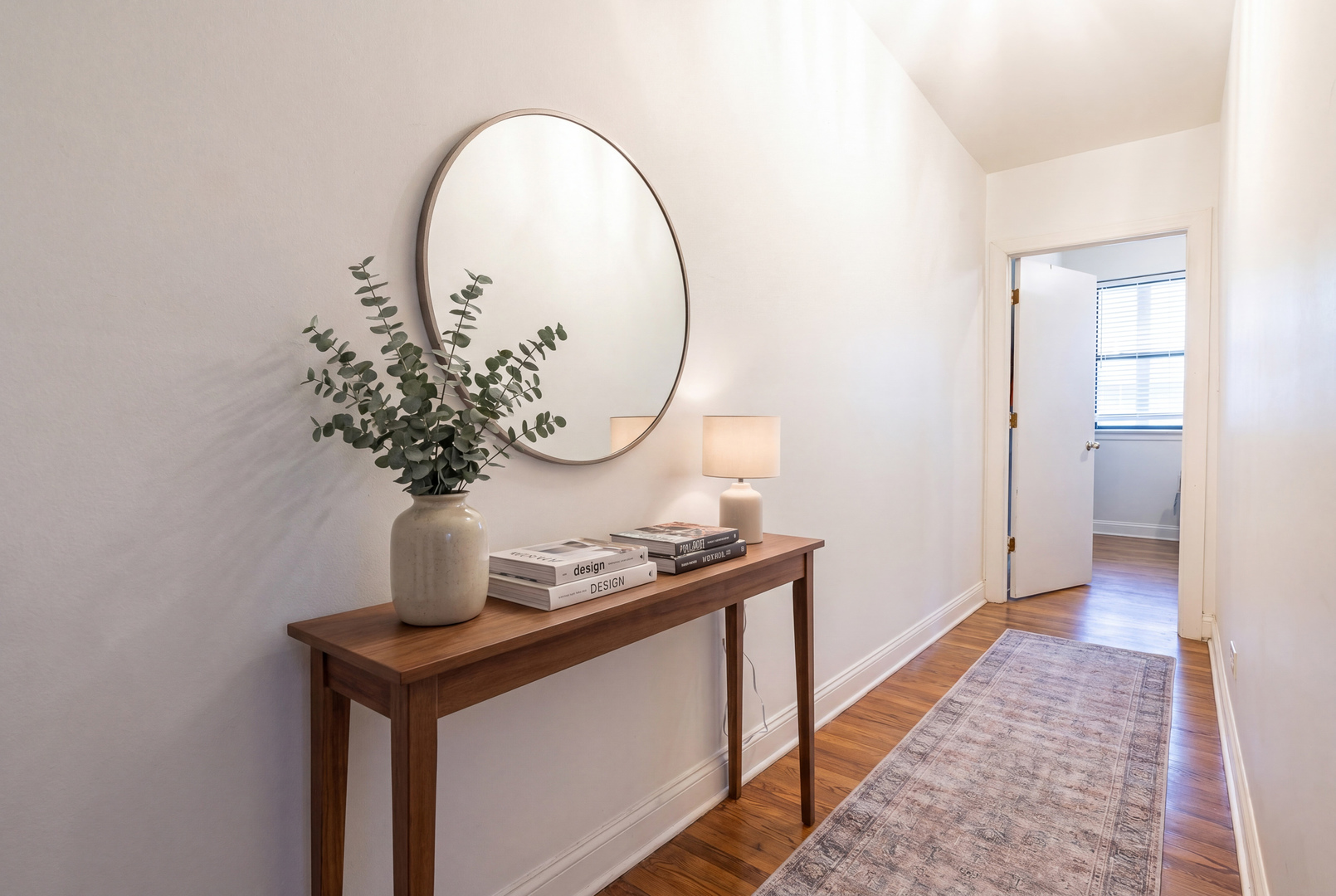 1048 W Byron Street Unit: 1E