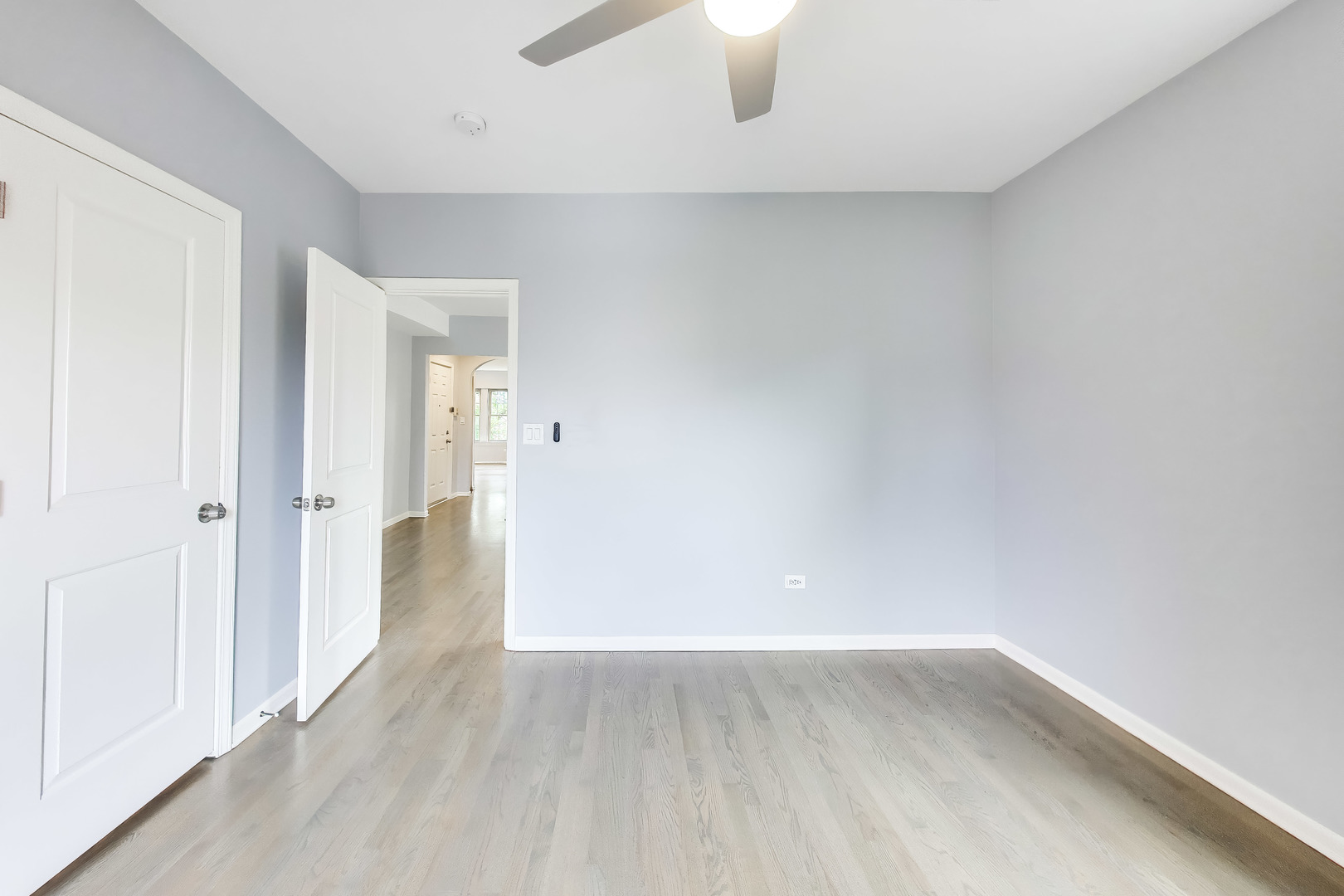 7400 N Seeley Avenue Unit: 3