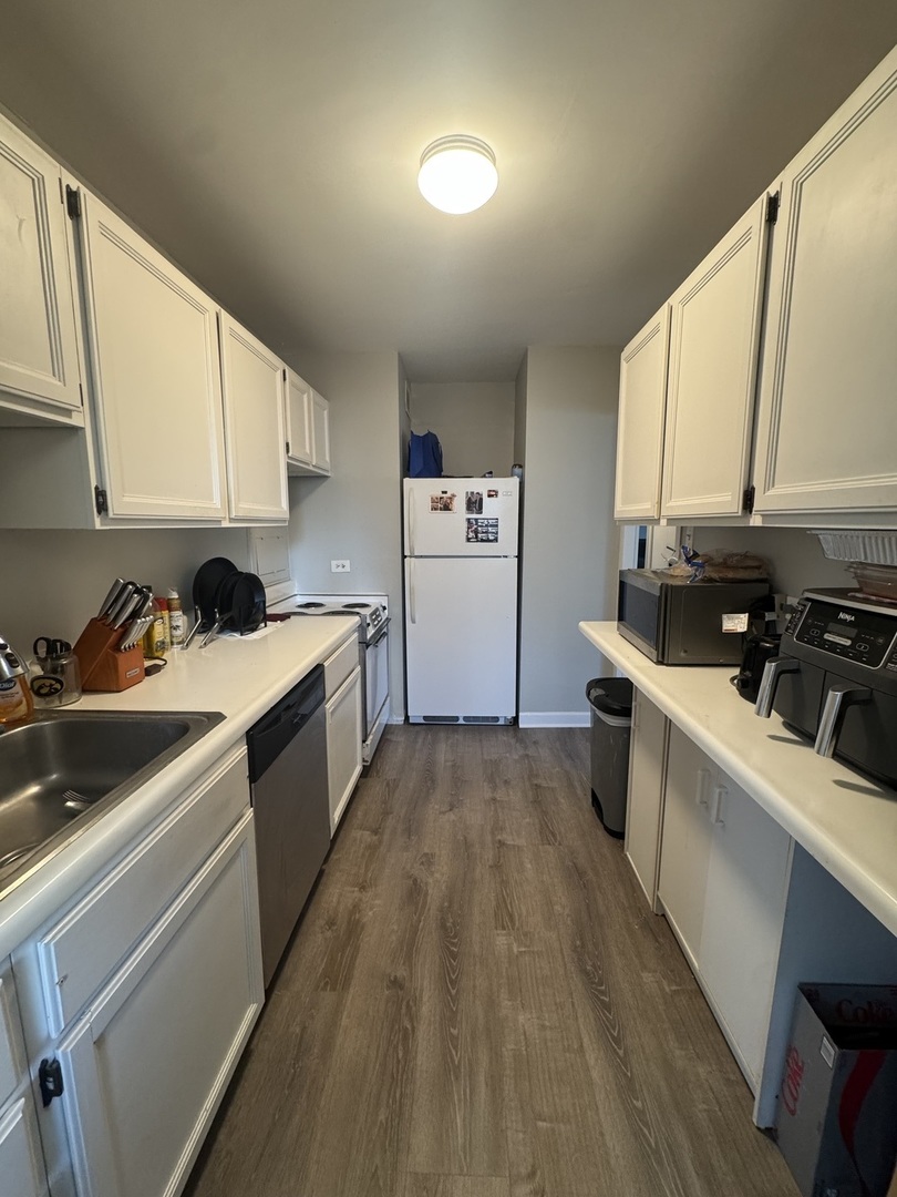 336 W Wellington Avenue Unit: 1001