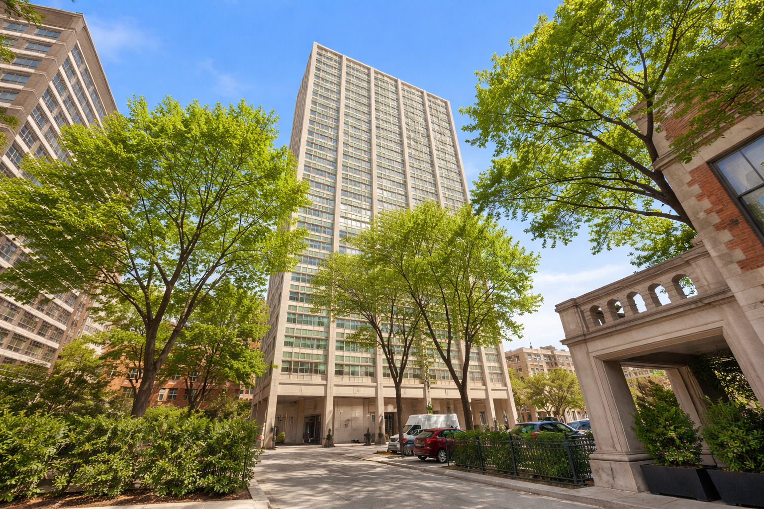 336 W Wellington Avenue Unit: 1001