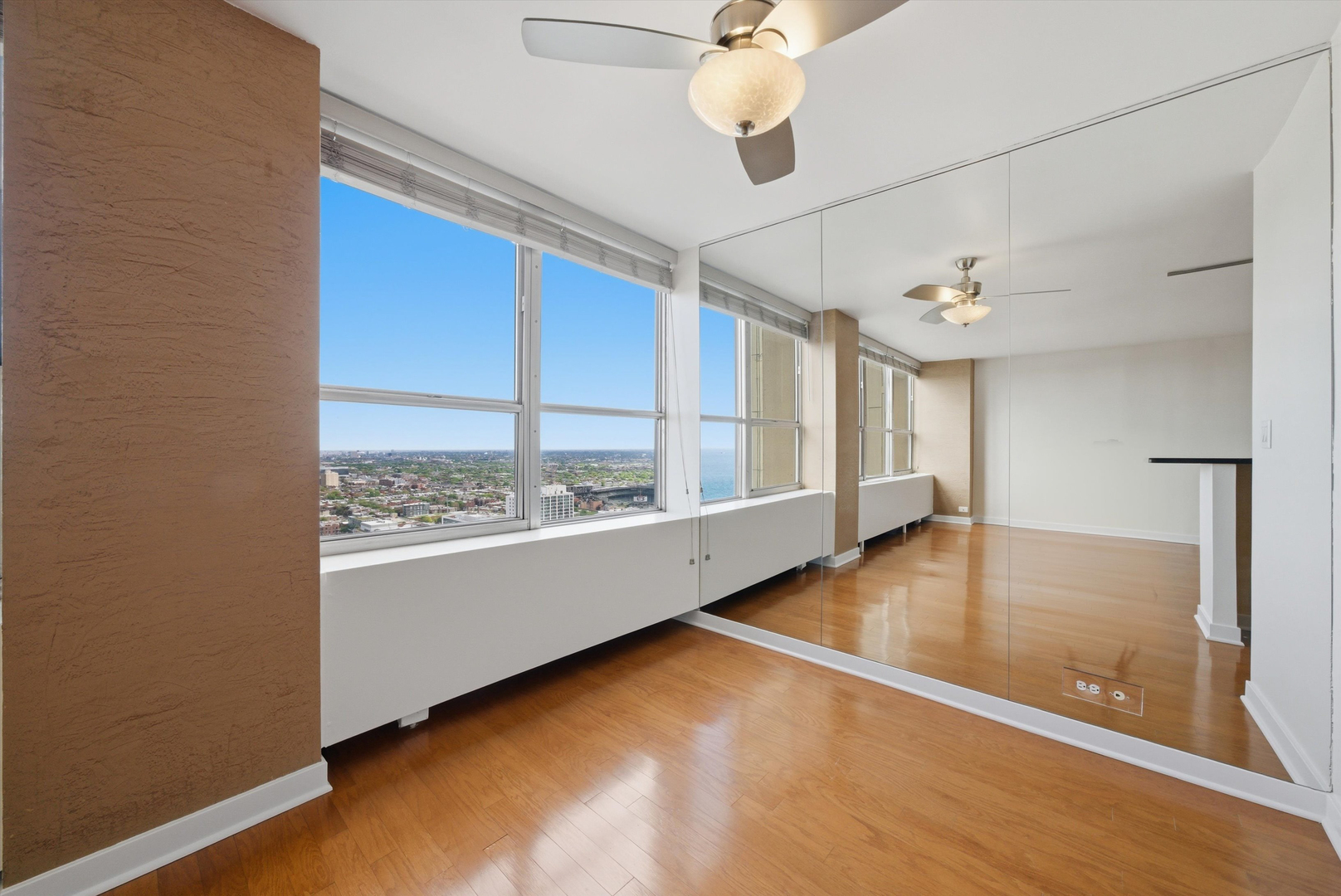 655 W Irving Park Road Unit: 4113