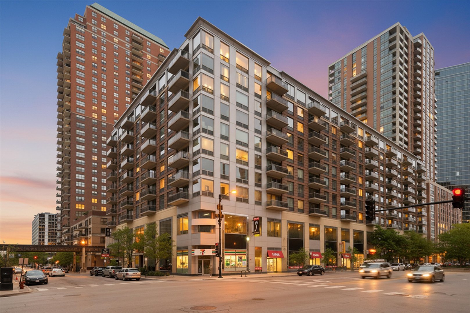 1 E 8th Street Unit: 302