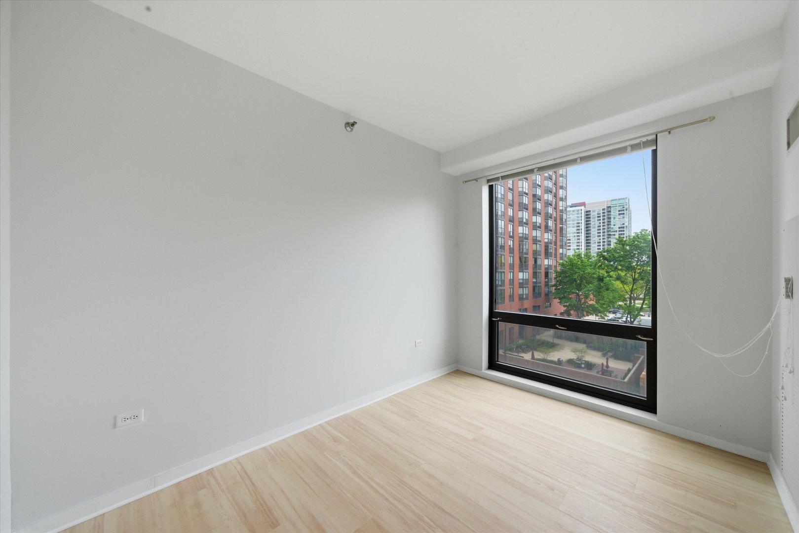 1 E 8th Street Unit: 302