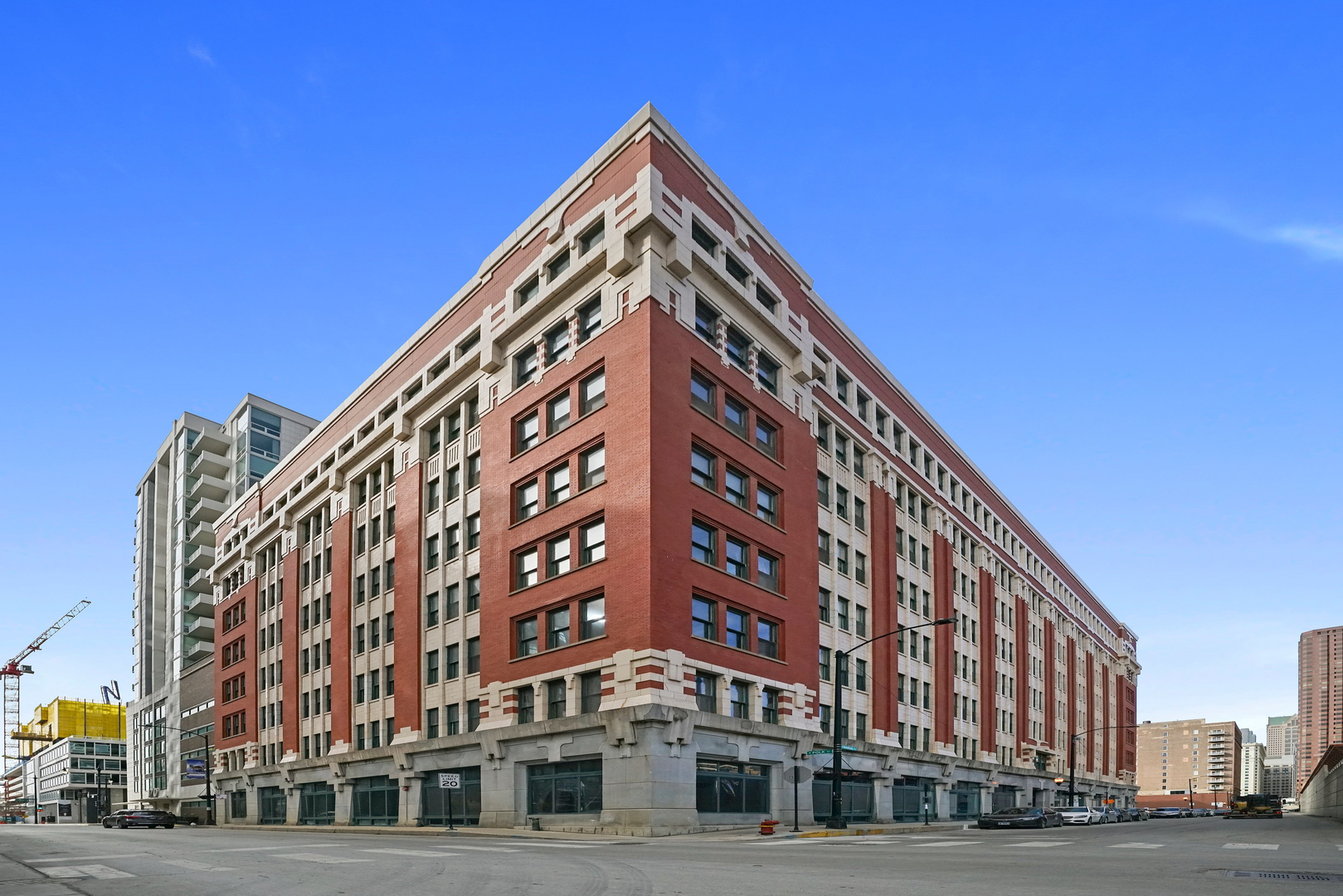 732 S Financial Place Unit: 713