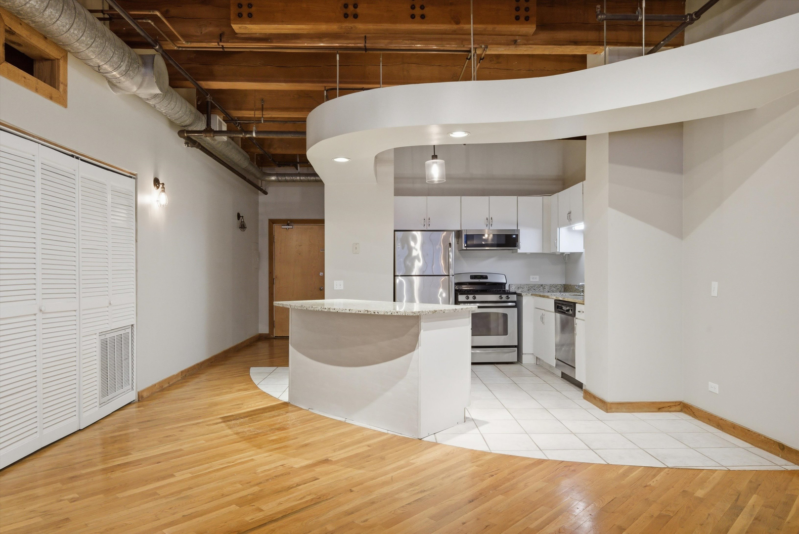 732 S Financial Place Unit: 713