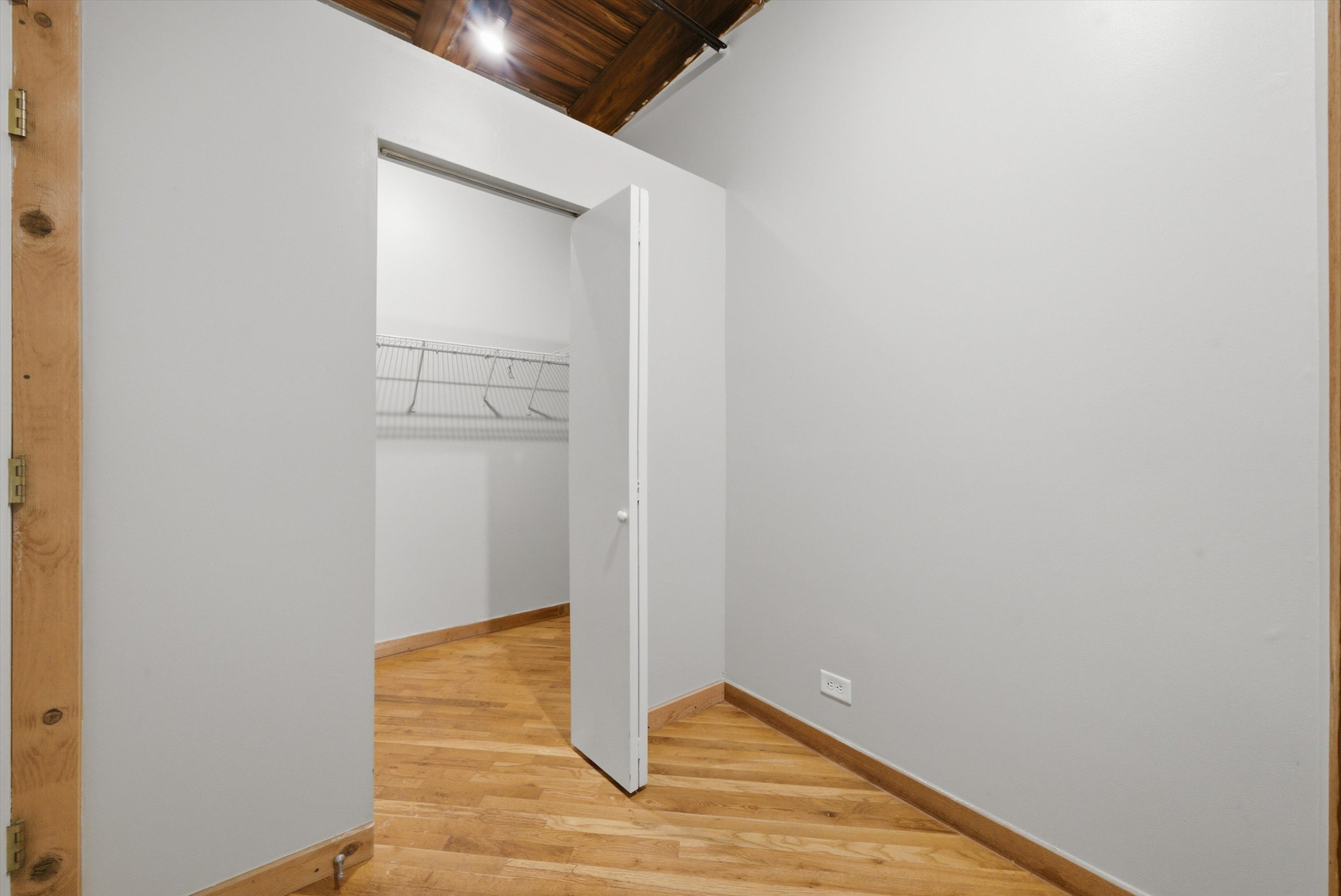 732 S Financial Place Unit: 713