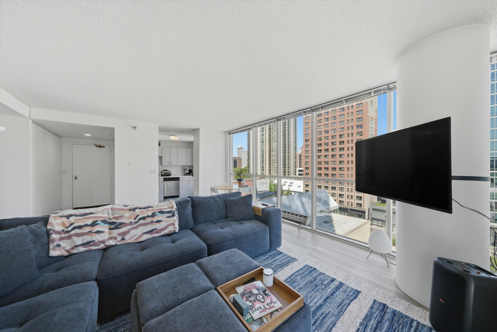 1212 N Lasalle Drive Unit: 701